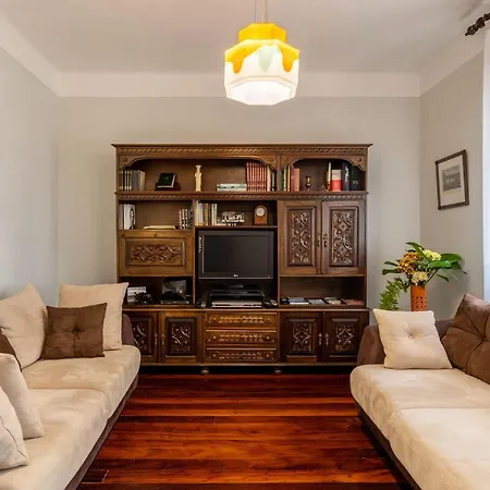 Vintage House *